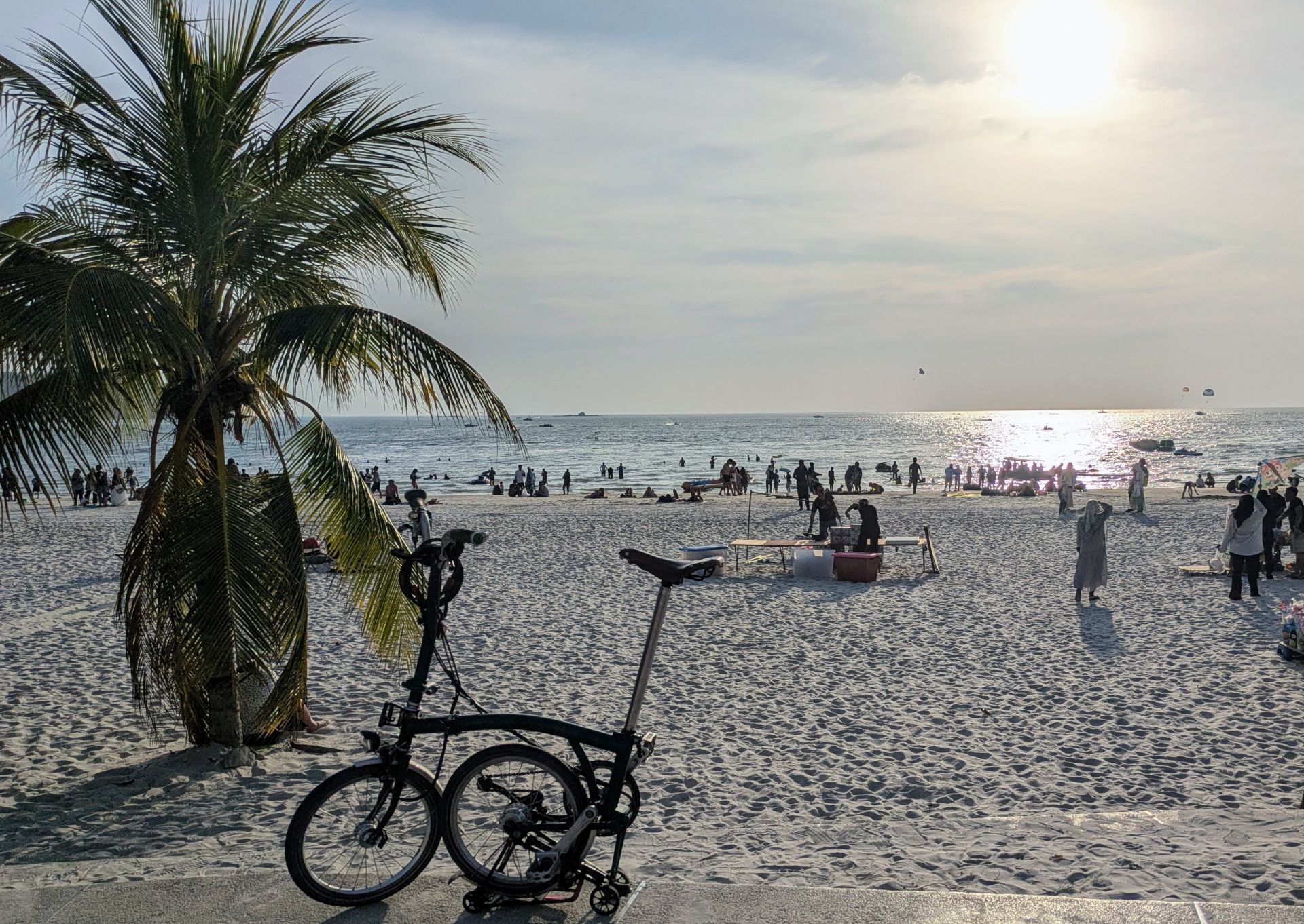 Sonnenaufgang über den Reisfeldern in Kedah