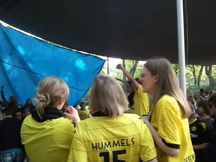 22-BVB-Borussia-Dortmund-Deutscher-Meister-2011