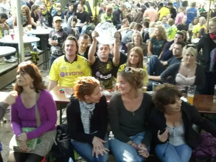 30-BVB-Borussia-Dortmund-Deutscher-Meister-2011