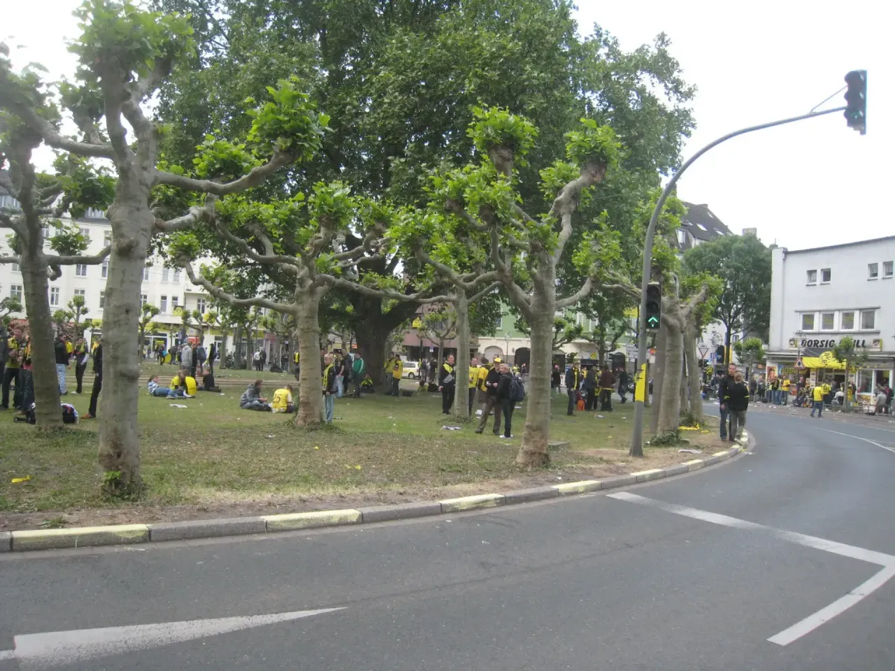 09-warmup-am-borsigplatz-2011