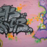 012_graffiti_an_der_rennbahn