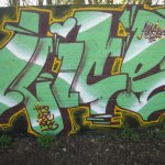 019_graffiti_an_der_rennbahn
