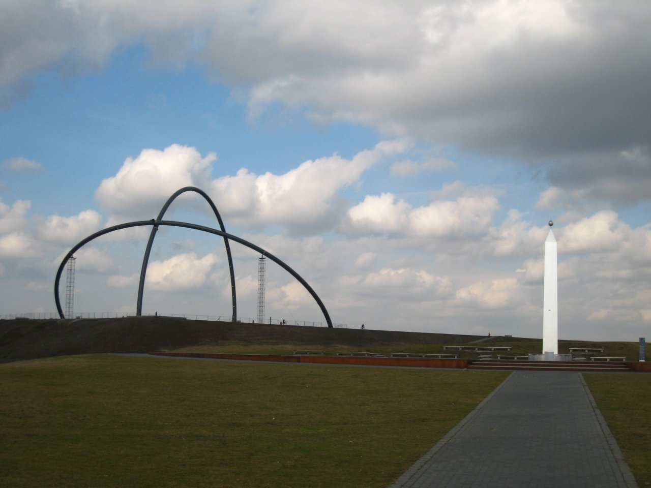 Obelisk auf der Halde Hohewardt