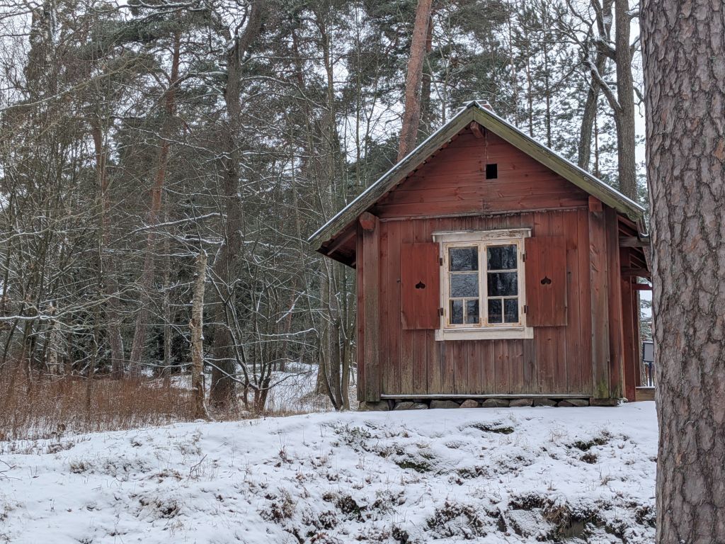 Seurasaari. Museumsinsel in der Großstadt